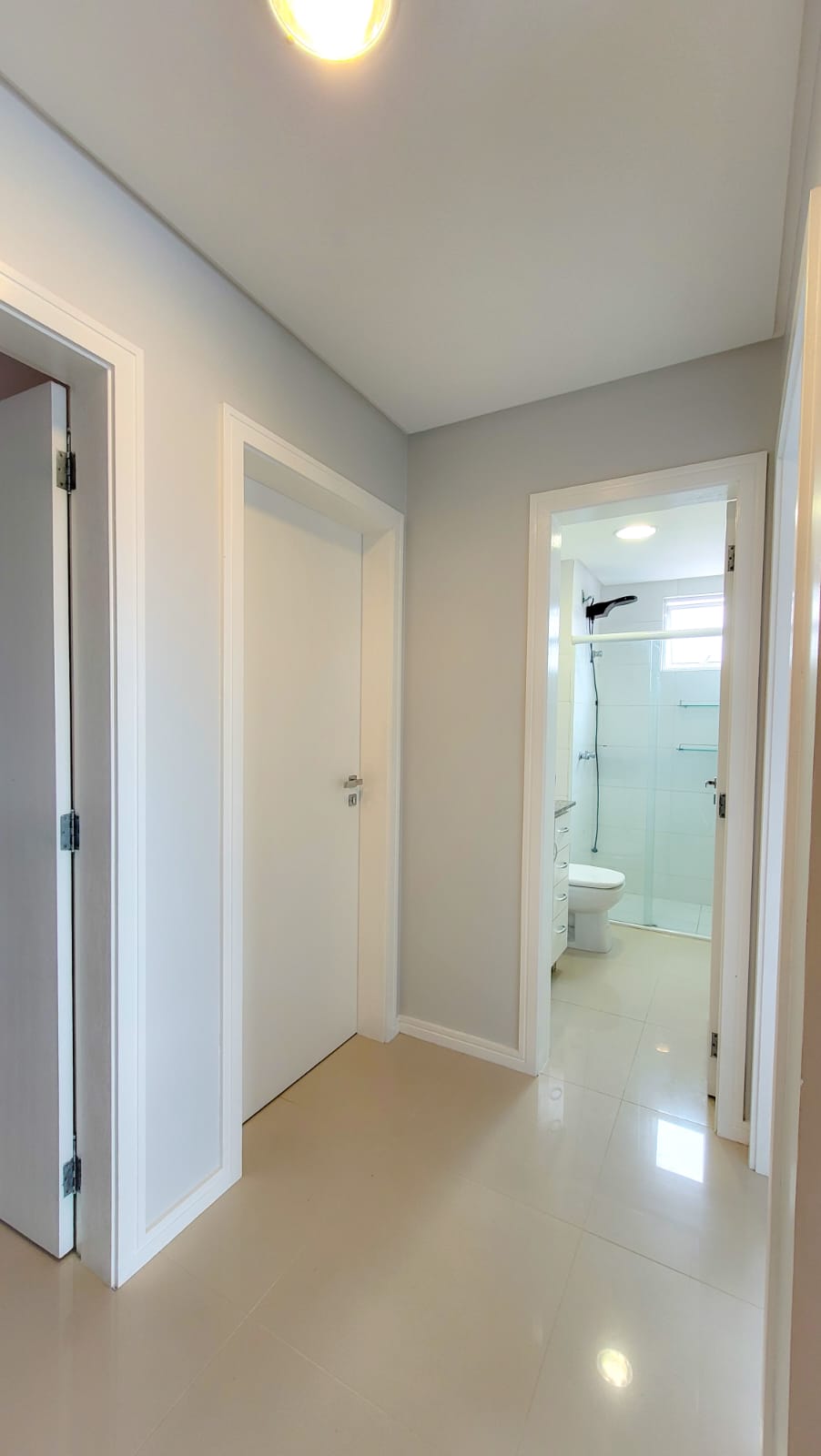 banheiro corredor.jpg