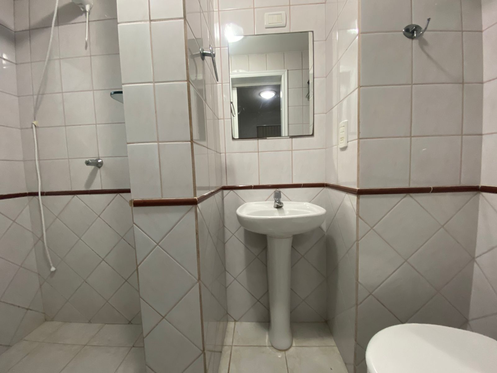 WhatsApp Image 2025-12-06 at 17.09.44 (1).jpeg